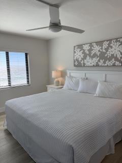 Seaside 209: Oceanview 2BR/2BA Condo with Pool, Steps to Fort Myers Beach - Fort Myers Beach - 0