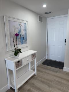 Seaside 209: Oceanview 2BR/2BA Condo with Pool, Steps to Fort Myers Beach - Fort Myers Beach - 4