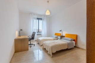 Roomy Apartment near UniBo & Porta San Donato - Bolonia - 9