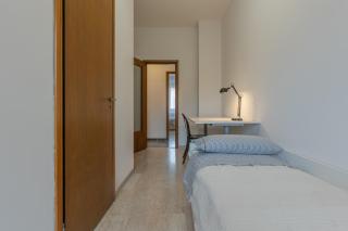 Roomy Apartment near UniBo & Porta San Donato - Bolonia - 7