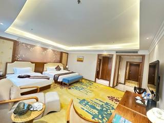 Hồng Vận Grand Hotel Móng cái - Móng Cái - 8