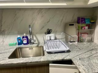 1 BR Executive Suite Gentry Manor by JMS - Manila - 3