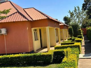 Ram's Executive lodge - Mponela - 6