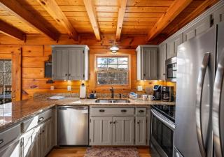 Family Friendly, Dollywood, Cal Ripken, Hot Tub - Pigeon Forge - 1