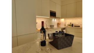 Amazing Spacious Chiado 2-Bedroom Stylish Apt w AC - Lissabon - 3