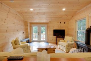 Cozy Apt with Deck, about 5 Miles to Acadia Natl Park! - Northeast Harbor - 5