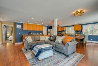 Ski, Golf and Hike Spacious Dover Retreat! - Dover - 7