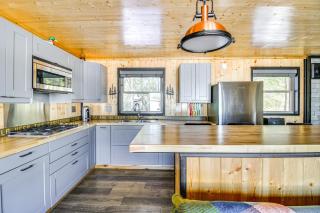 Lakefront Cabin on Lake Vermilion Dock, Boat Lift - 3