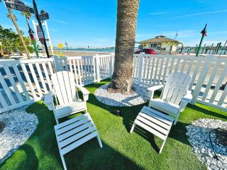 La Tortuga Historic Pass A Grille St Pete Beach 1 - St Pete Beach - 6