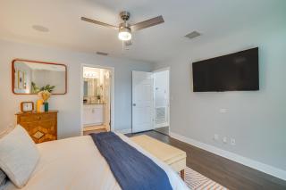 7 Mi to River District Cape Coral Home with Lanai - Cape Coral - 1