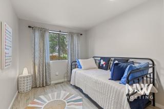 Twin Lakes Village 3-Story Townhouse Golf Views Steam Shower Wet Bar Game Room Pool - Rathdrum - 3