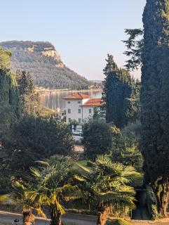 Dani's Lakeside Apartment in Euroresidence - Garde - 2