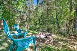 NEW Renovated Near CLE - King Bed, Metropark & Firepit - Berea - 4