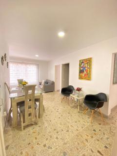 Apartamento comodo y acogedor Laureles - Medellín - 0