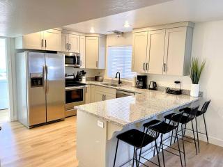 Newly Remodeled Home Near Zion - Outdoor Grill - La Verkin - 0