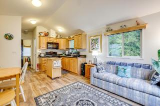 Remote Workers Welcome Tiny Home in Port Angeles! - 5