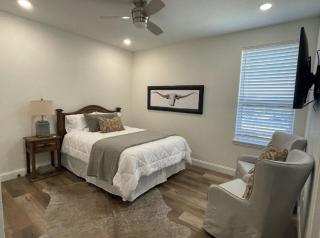 7 Bed 8 Bath Villa in Stephenville - Stephenville - 8