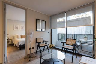 Discover the city Ideal for 3 people - Santiago - 4