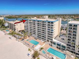 20002 Gulf Blvd Penthouse 5 - Clearwater Beach - 1