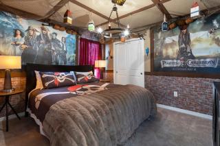 Ultimate Windsor Island 7BR pool spa Game room - 6