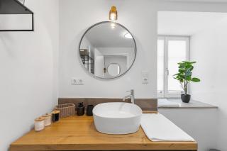 Ferienwohnung Goltan - Zentral - Küche - WIFI - 3