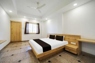 Hotel O V K HOTEL And Hostal Associate - Indore - 9