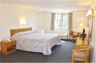Otter Creek Inn - Alexandria Bay - 1