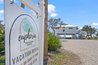 Dolphins and Dream Water Views Dock Your Boat - 8