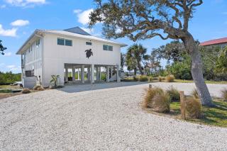 Dolphins and Dream Water Views Dock Your Boat - 5