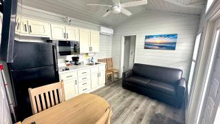 1 mile to Beach Family Friendly 2 Bdrm Comfy Beds - Bolivar Peninsula - 9