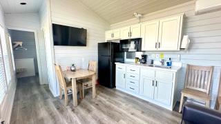 1 mile to Beach Family Friendly 2 Bdrm Comfy Beds - Bolivar Peninsula - 3