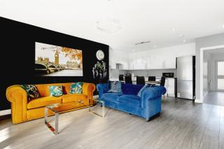 4BRHouse with Free Parking for Contractors&Families Sleep 8 - Borehamwood - 0