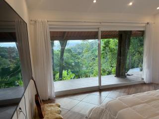 Suíte na montanha - Recreio dos Bandeirantes - entrada independente, com vista pra Floresta - 2