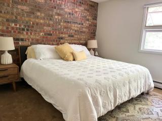 3 Bdrm Condo with Fireplace and Pool Great Location - Stowe - 7