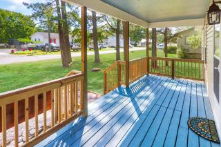 Utter East - great home with large screened porch and firepit next to the pond - 0