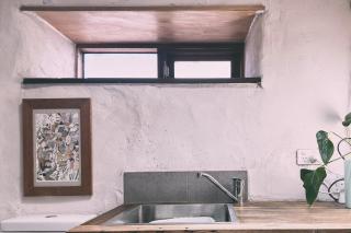 Timber & Stone - Modern Eco Retreat and Studio - 8