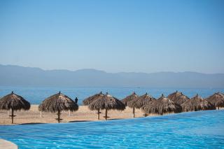 Beachfront Chic Condo - perfect 4Home office! - Puerto Vallarta - 7
