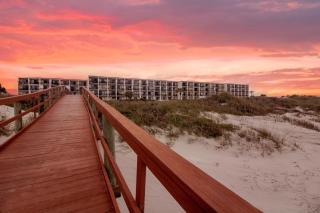 Beachers Lodge - Crescent Beach - 0
