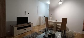 Apartment Eleven - 8