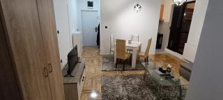Apartment Eleven - 7