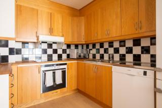 Spacious Aker Brygge apartment with balcony - Oslo - 6
