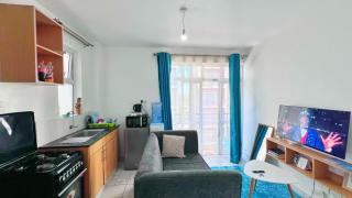 Racecourse studio Netflix WiFi Free parking - 9