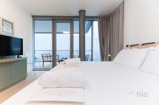 Waterfront Luxury, 1BR, FREE Parking, AC, NETFLIX & WIFI By Tilo Lux - Genova - 1