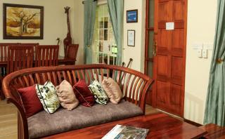 Woodlands Stop Over and Lodge - 1