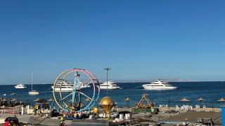 Luxury studio with beach - 3