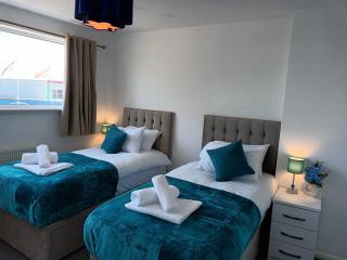 Charming 3-Bed House in Birmingham near nec & hs2 - 0