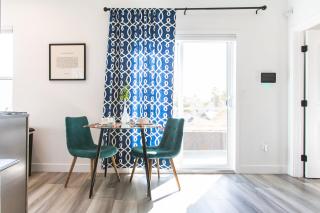 Walkable - Restaurants - Large Patio - AC - 5