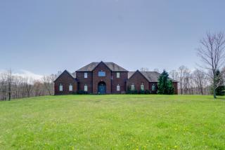 Spacious McArthur Home Private Hot Tub and Pond! - Hamden - 8