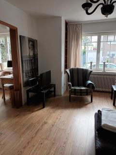 Stilvolles Altbauapartment in ruhiger Wohngegend - Duisburgo - 8