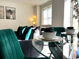 City Centre Escape - Stylish and Serene 1BR - Birmingham - 4